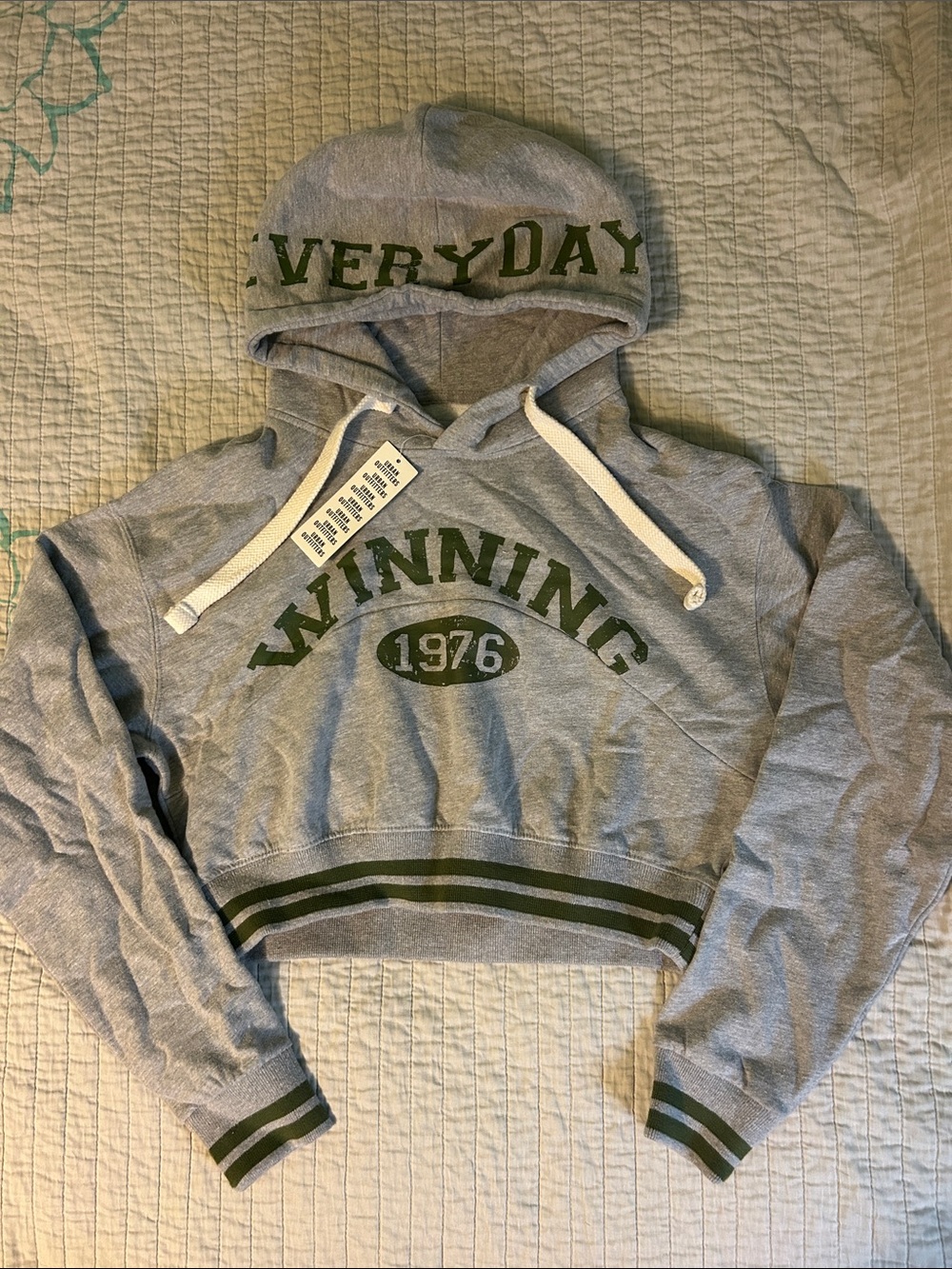 BDG Everyday Winning 1976 Cropped Hoodie - Gray & Olive Size Small